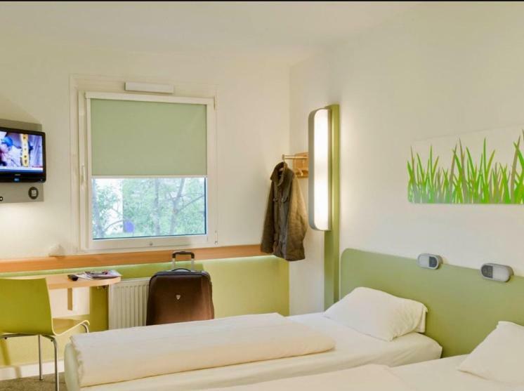 ไอบิส บัดเจ็ต แบรดฟอร์ด Hotel ภายนอก รูปภาพ